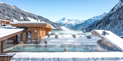 Wellnessurlaub - Außensauna - Seefeld in Tirol - Sunset Relax Pool am Dach  - Hotel Alpin Spa Tuxerhof