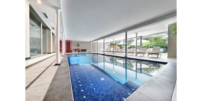 Wellnessurlaub - Pools: Innenpool - Nauders - 10 m Hallenbad - Hotel das stachelburg