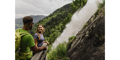 Wellnessurlaub - Umgebungsschwerpunkt: am Land - Mals im Vinschgau - Wandern zum Partschinser Wasserfall, direkt vom Hotel  - Hotel das stachelburg