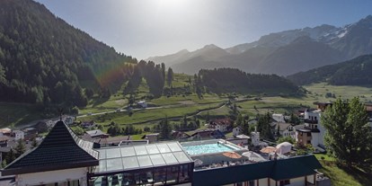Wellnessurlaub - Pools: Sportbecken - Oberinntal - Hotel Mein Almhof