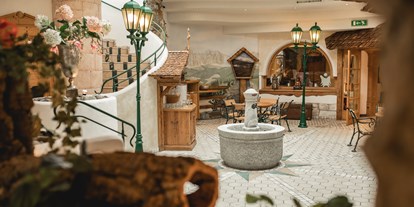 Wellnessurlaub - Bettgrößen: Doppelbett - Fügen - Teebar im Saunadorf - Hotel Seehof