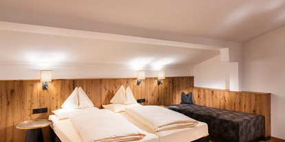 Wellnessurlaub - Hotel-Schwerpunkt: Wellness & Natur - Kössen - Kaiserblick Suite Schlafzimmer 2 - Hotel Seehof