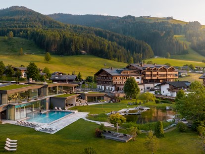 Wellnessurlaub - Pools: Innenpool - Kirchberg in Tirol - Naturresort Puradies