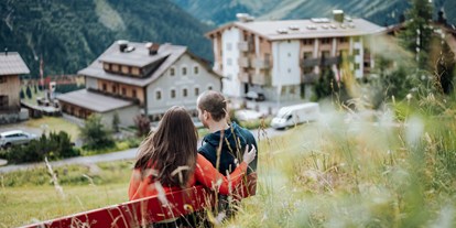 Wellnessurlaub - Kinderbetreuung - Arlberg - Inmitten der Natur am Energieberg - Hotel Goldener Berg