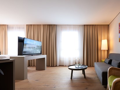 Wellnessurlaub - Umgebungsschwerpunkt: Fluss - Wolfach - Hotelzimmer Junior Suite - Hotel Calamus