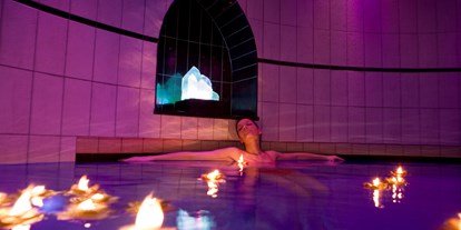 Wellnessurlaub - Ayurveda Massage - Großarl - Floating im Sole Dome - Hotel Salzburgerhof