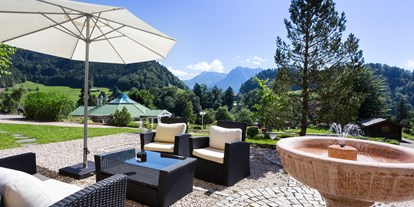 Wellnessurlaub - Außensauna - Zams - Gartenlounge - Alpenhotel Oberstdorf