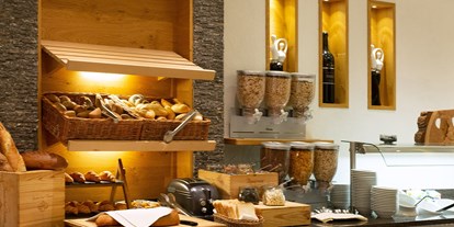 Wellnessurlaub - Hot Stone - Fiss - Frühstücksbuffet - mein romantisches Hotel Garni Toalstock