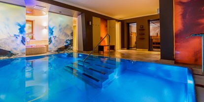 Wellnessurlaub - Hotel-Schwerpunkt: Wellness & Kulinarik - St. Leonhard (Trentino-Südtirol) - Sauna-Pool - Jerzner Hof