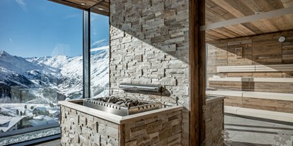 Wellnessurlaub - Ayurveda Massage - Tirol bei Meran - Sky Relax Area im Hotel Riml - Sauna - SKI | GOLF | WELLNESS Hotel Riml****S