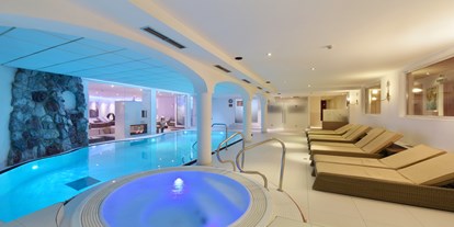 Wellnessurlaub - Preisniveau: gehoben - Ladis - Pool - Mountains Hotel