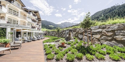 Wellnessurlaub - Kräuterbad - Bad Häring - Traumhotel Alpina