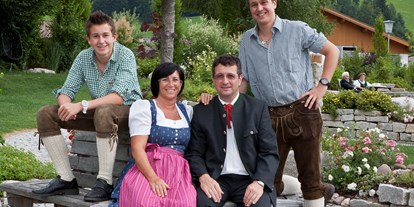 Wellnessurlaub - Kräuterbad - Tux - Die Gastgeberfamilie - Landhotel Schermer