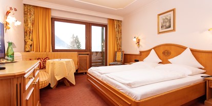 Wellnessurlaub - Hotel-Schwerpunkt: Wellness & Familie - Reit im Winkl - Ferienzimmer Smaragd - Vitalhotel Berghof