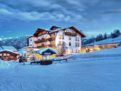 Wellnessurlaub - Hotel-Schwerpunkt: Wellness & Skifahren - Oberinntal - © Archiv Hotel Panorama - Wellness- & Familienhotel Panorama