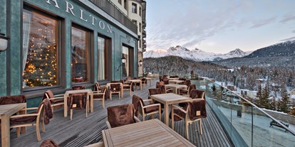 Wellnessurlaub - Paarmassage - St. Moritz - Sonnenterrasse - Carlton Hotel