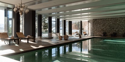 Wellnessurlaub - zustellbare Kinderbetten - Davos Dorf - Spa Innenpool - Carlton Hotel
