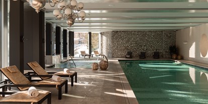 Wellnessurlaub - Finnische Sauna - Schweiz - Spa Innenpool - Carlton Hotel