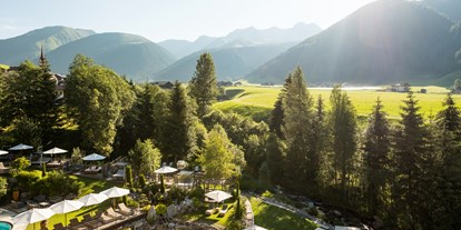 Wellnessurlaub - Kräutermassage - Bruneck/Reischach - Hotel Quelle Nature Spa Resort *****