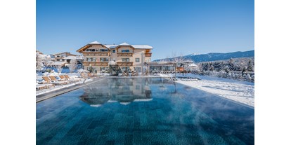 Wellnessurlaub - Pools: Schwimmteich - Trentino-Südtirol - Hotel Sonnenhof