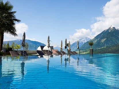 Wellnessurlaub - Aromamassage - Trentino-Südtirol - Outdoorpool - Hotel Das Sonnenparadies