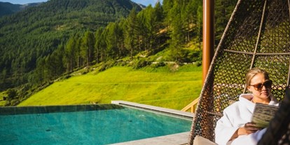 Wellnessurlaub - Südtirol  - Verweilen am Sonnendeck - Hotel TONZHAUS