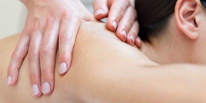 Wellnessurlaub - Lymphdrainagen Massage - Pfitsch / Sterzing - Hotel Wiesnerhof