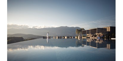 Wellnessurlaub - Pools: Infinity Pool - Olang - Hotel Winkler