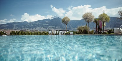 Wellnessurlaub - Pools: Infinity Pool - Meran und Umgebung - La Maiena Meran Resort