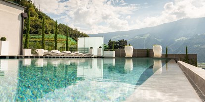 Wellnessurlaub - Whirlpool am Zimmer - Saltaus bei Meran - Preidlhof Luxury DolceVita Resort
