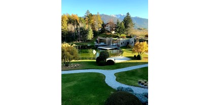 Wellnessurlaub - Hotel-Schwerpunkt: Wellness & Wandern - Eisacktal - autumn @seehof_nature_retreat - Seehof Nature Retreat