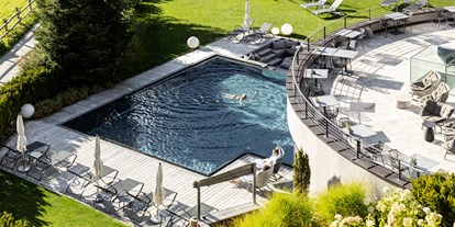 Wellnessurlaub - Rücken-Nacken-Massage - Mühlbach/Vals - SILENA, your soulful hotel