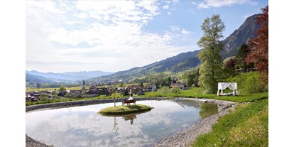 Wellnessurlaub - Wassergymnastik - Hirschegg (Mittelberg) - Unser Naturteich - Hotel Prinz-Luitpold-Bad
