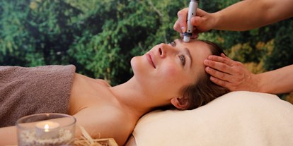 Wellnessurlaub - Kosmetikbehandlungen - Haus (Haus) - Gesichtsbehandlung  - Narzissen Vital Resort