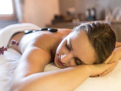 Wellnessurlaub - Hotel-Schwerpunkt: Wellness & Beauty - Massagen ©Staudacherhof - Staudacherhof