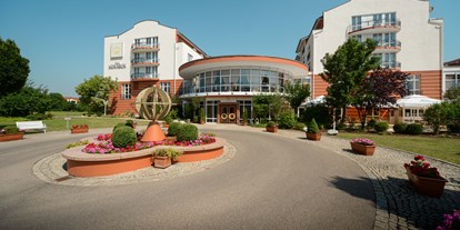 Wellnessurlaub - Kräutermassage - Regensburg - Hotel Außenansicht - The Monarch Hotel