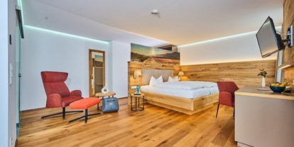 Wellnessurlaub - Finnische Sauna - Velburg - Zimmer/ Birnhof Juniorsuite - Landhotel Geyer