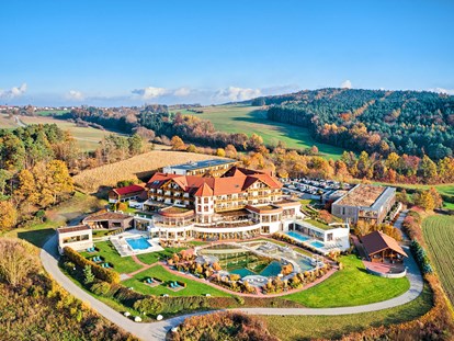 Wellnessurlaub - Hotelbar - Bayern - Außenansicht - Der Birkenhof Spa & Genuss Resort