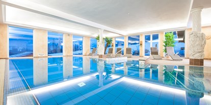 Wellnessurlaub - Pools: Schwimmteich - Dienten am Hochkönig - Hallenbad - Naturhotel Reissenlehen