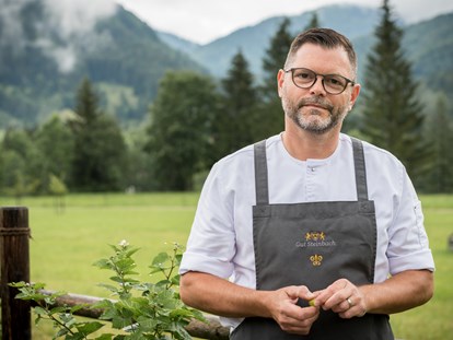 Wellnessurlaub - Aromamassage - Oberndorf in Tirol - Küchenchef Achim Hack - Gut Steinbach Hotel und Chalets