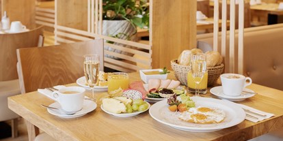 Wellnessurlaub - Kräutermassage - Ostbayern - Frühstück 2 - Hotel Ahornhof