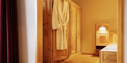 Wellnessurlaub - Rücken-Nacken-Massage - Bayerischer Wald - Familienzimmer - Hotel Ahornhof