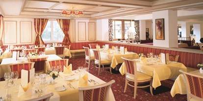 Wellnessurlaub - Hotel-Schwerpunkt: Wellness & Familie - Tiroler Oberland - Speisesaal Wintergartenbereich  - Alpenpark Resort
