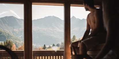 Wellnessurlaub - Außensauna - Graun im Vinschgau - Saunaaufguss - Alpine Hotel Resort Goies
