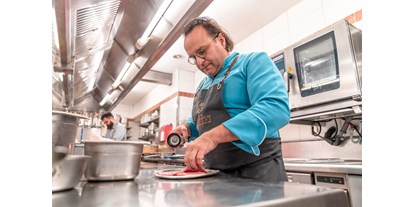 Wellnessurlaub - Preisniveau: moderat - Wilgartswiesen - Küchendirektor Ralph Knebel ( 1 Michelin Stern, 17 Punkte Gault Millau) - Hotel Erbprinz