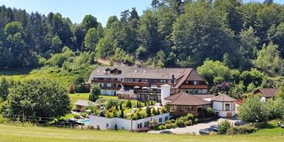 Wellnessurlaub - Dampfbad - Loßburg - Hotelansicht - Hotel Käppelehof