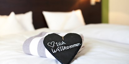 Wellnessurlaub - Hotel-Schwerpunkt: Wellness & Romantik - Bad Steben - Herzlich willkommen - relexa hotel Bad Steben