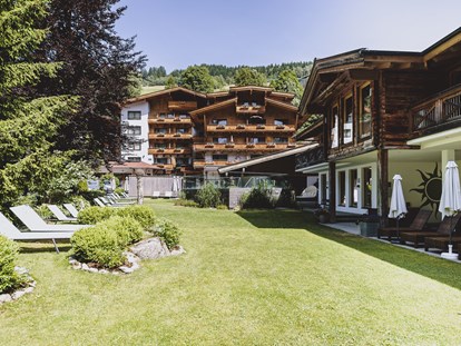 Wellnessurlaub - Umgebungsschwerpunkt: Berg - Bad Häring - Außenbereich - ALL INCLUSIVE Hotel DIE SONNE