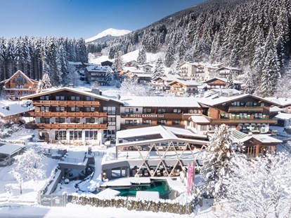 Wellnessurlaub - Hotelbar - Oberndorf in Tirol - Hotel Gassner 4 Sterne Superior