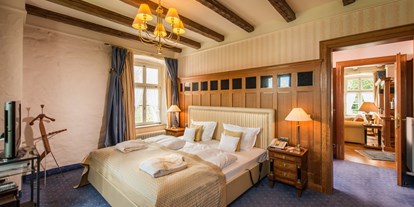 Wellnessurlaub - Hotelbar - Rotenburg an der Fulda - Zimmerbeispiel Prinz von Hessen Suite - Göbel´s Schlosshotel " Prinz von Hessen "